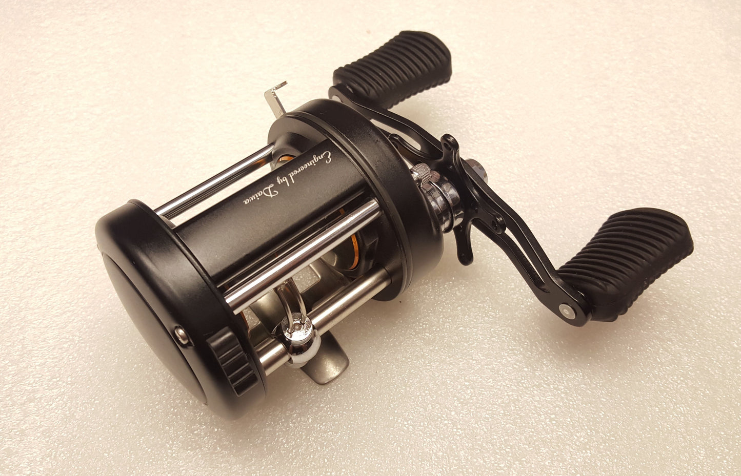 Daiwa M-CUTD300L Millionaire Classic Round Baitcast Reel, LH